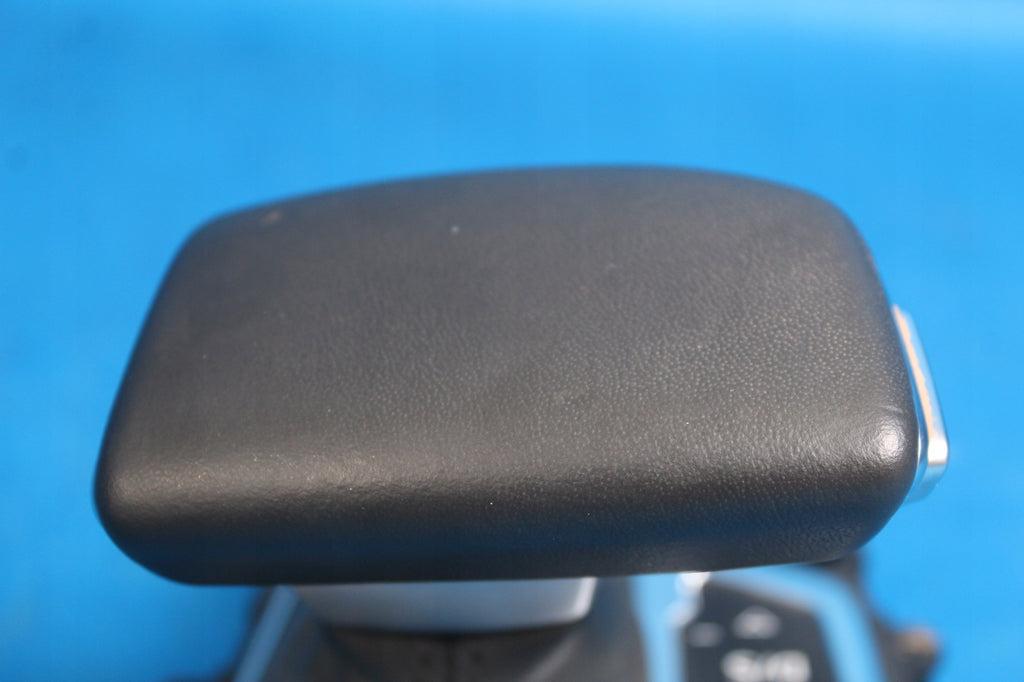 AUDI A4 B9 17R SHIFT BELLOWS KNOB FRAME 8IN1713111C