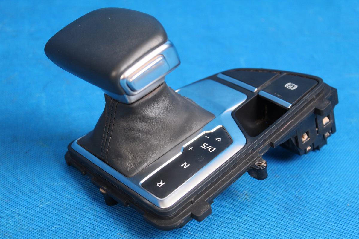 AUDI A4 B9 17R SHIFT BELLOWS KNOB FRAME 8IN1713111C