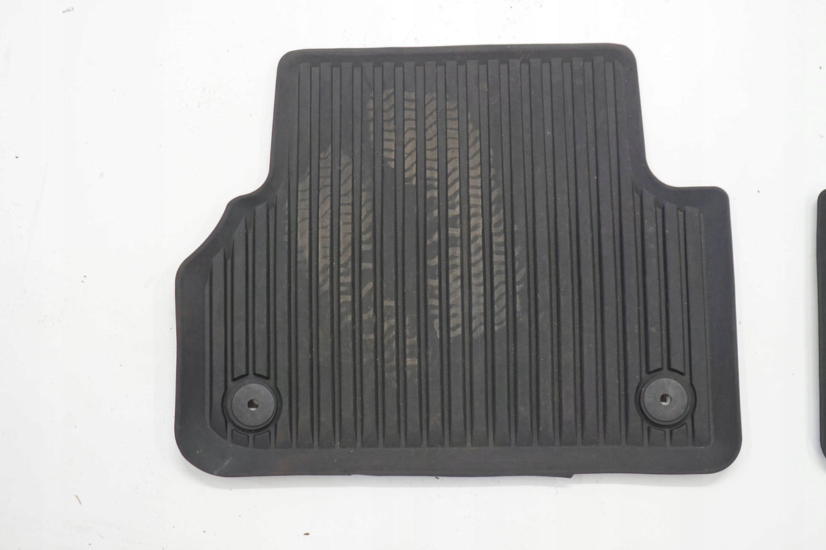 AUDI A4 B9 18R RUBBER RUG SET FRONT REAR SET