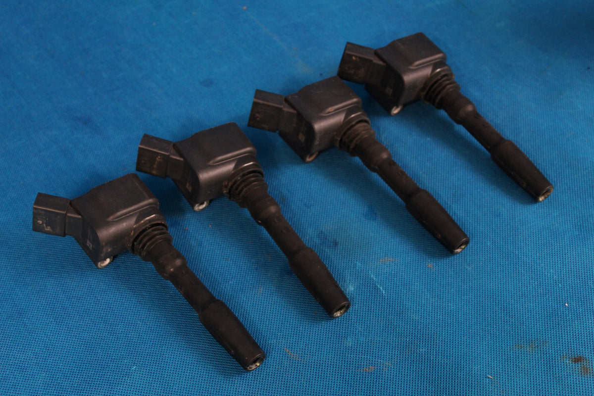 AUDI A4 B9 2016R 2,0 TFSI IGNITION COIL 06H905110G