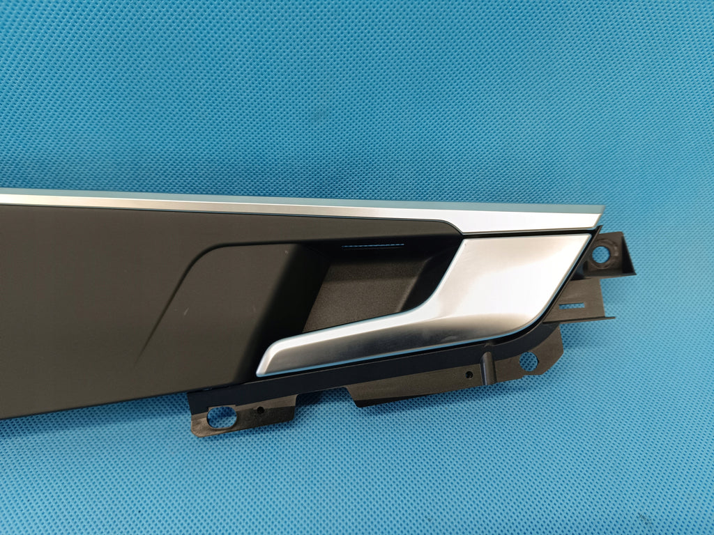 AUDI A4 B9 2024 AVANT 2,0 TFSI 110KW BACON DECOR DOOR HANDLE RIGHT FRONT