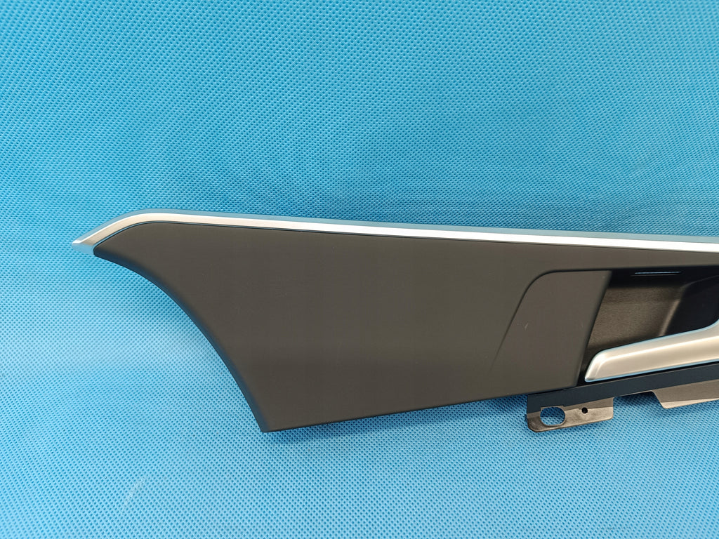 AUDI A4 B9 2024 AVANT 2,0 TFSI 110KW BACON DECOR DOOR HANDLE RIGHT FRONT