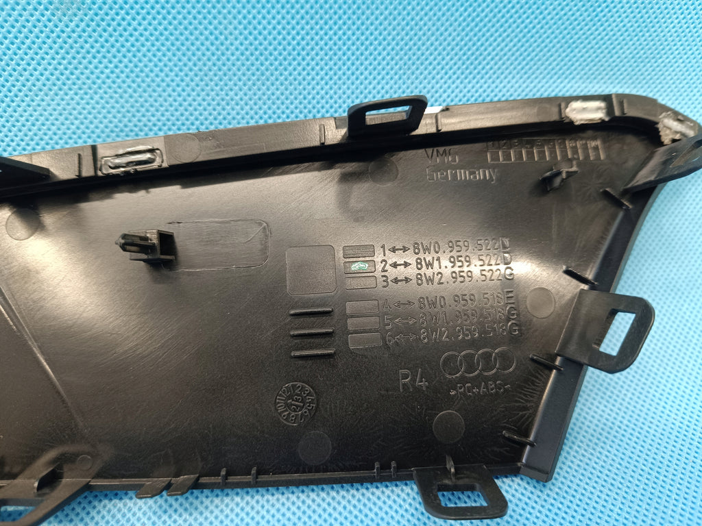 AUDI A4 B9 2024 AVANT 2,0 TFSI 110KW BACON DECOR DOOR HANDLE RIGHT FRONT