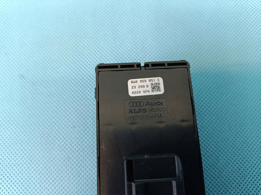 AUDI A4 B9 2024 AVANT 2,0 TFSI 110KW GLASS CONTROL PANEL 8IN0959851E