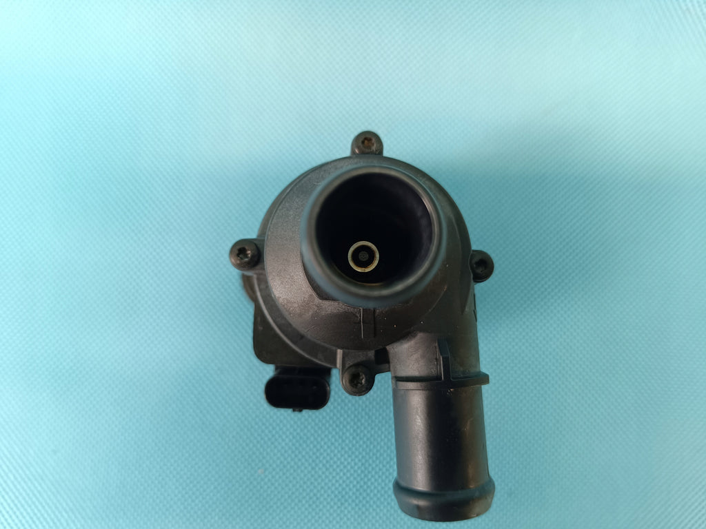 AUDI A4 B9 2024 R AVANT 2,0 TFSI 110KW ADDITIONAL WATER PUMP 06H121601N
