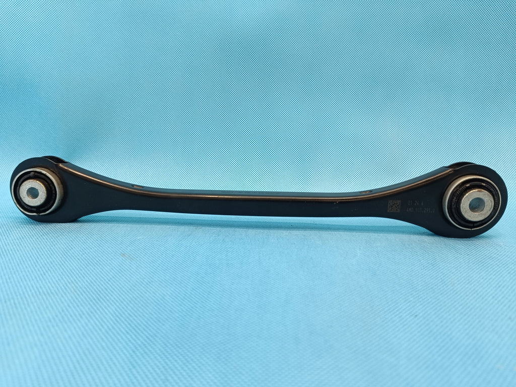 AUDI A4 B9 2024 R AVANT 2,0 TFSI 110KW CONTROL ARM LEFT REAR 4M0505425D