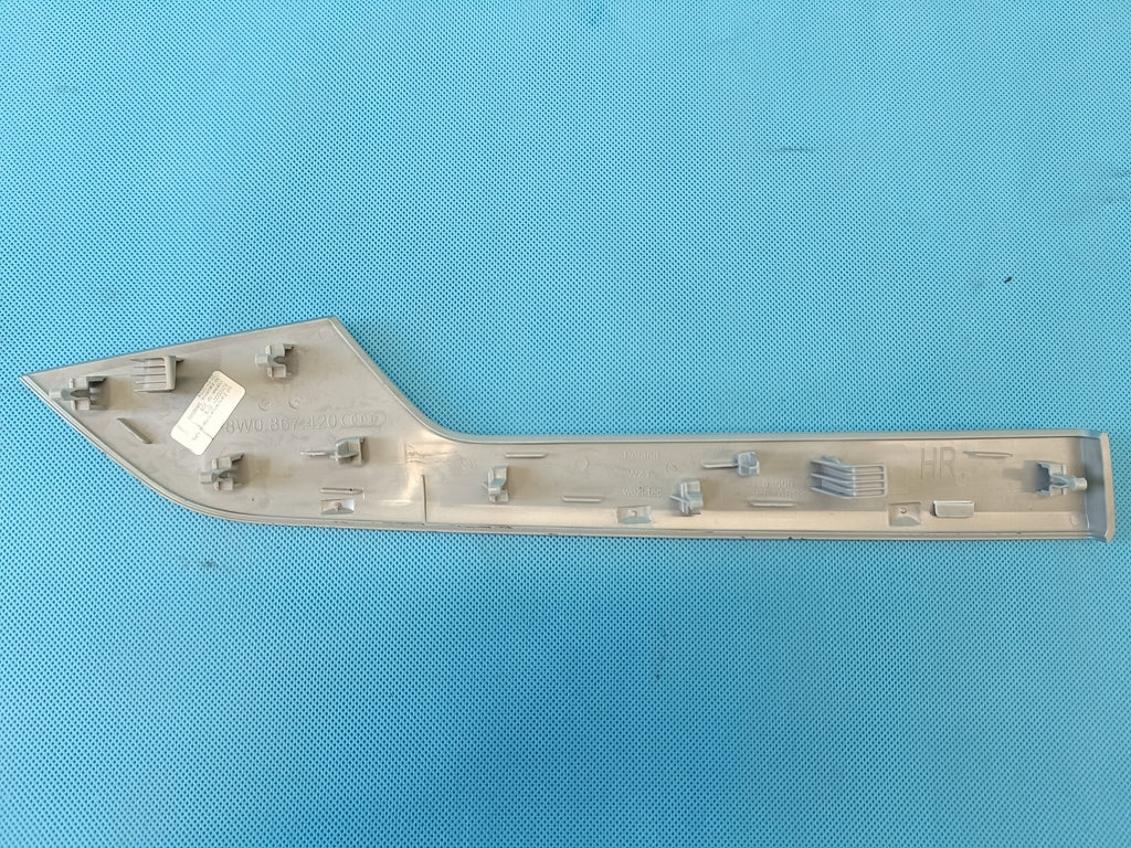 AUDI A4 B9 2024 R AVANT 2,0 TFSI 110KW DOOR DECOR RIGHT REAR 8W0867420 NP5