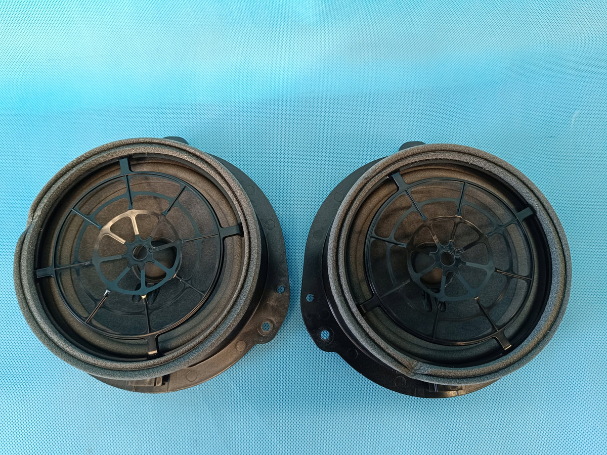 AUDI A4 B9 2024 R AVANT 2,0 TFSI 110KW DOOR SPEAKERS REAR 8IN5035411