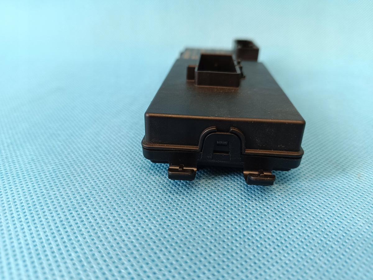 AUDI A4 B9 2024 R AVANT 2,0 TFSI 110KW MODULE DRIVER 4M8959107B