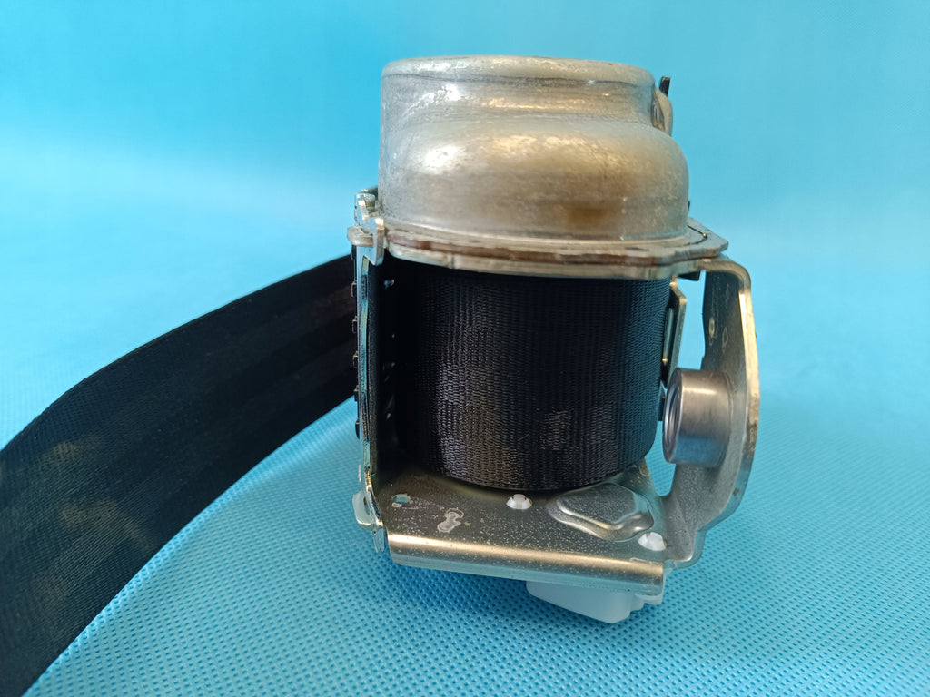 AUDI A4 B9 2024 R AVANT 2,0 TFSI 110KW SEAT BELT REAR LEFT