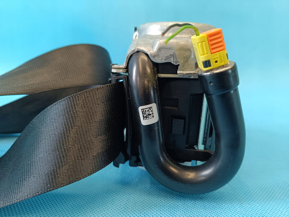 AUDI A4 B9 2024 R AVANT 2,0 TFSI 110KW SEAT BELT REAR LEFT
