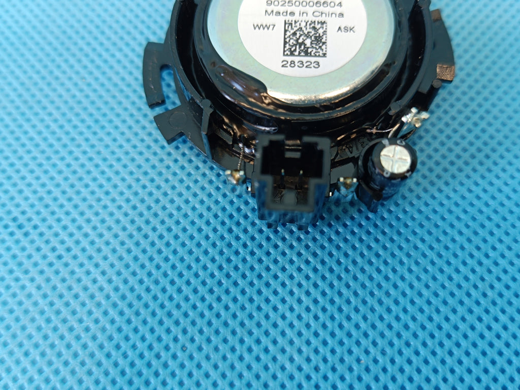 AUDI A4 B9 2024 R AVANT 2,0 TFSI 110KW TWEETER 8IN5035399