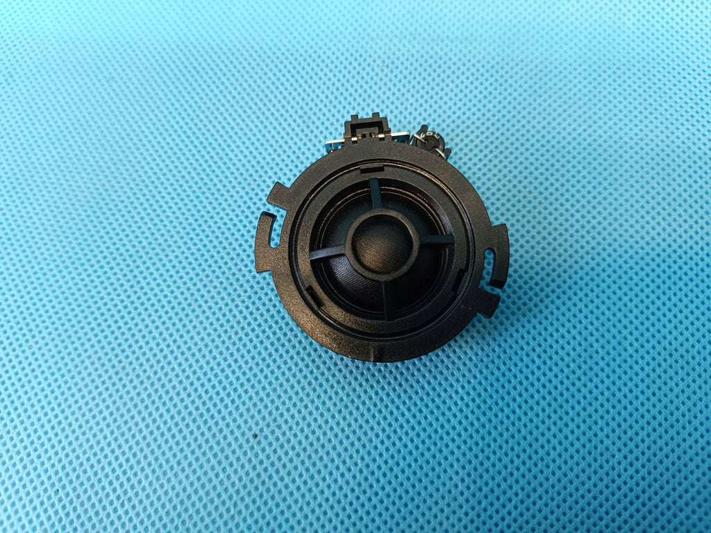 AUDI A4 B9 2024 R AVANT 2,0 TFSI 110KW TWEETER 8IN5035399