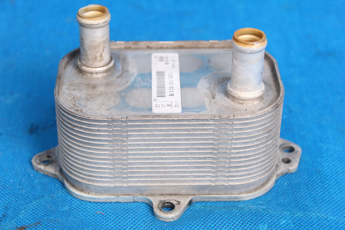 AUDI A4 B9 8W 2.0 TDI OIL COOLER 03N117021B 2016R