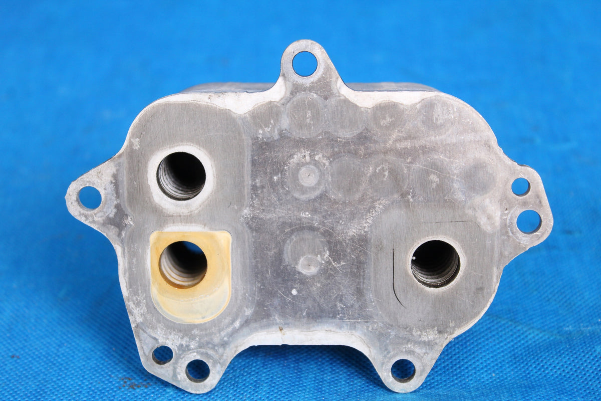 AUDI A4 B9 8W 2.0 TDI OIL COOLER 03N117021B 2016R