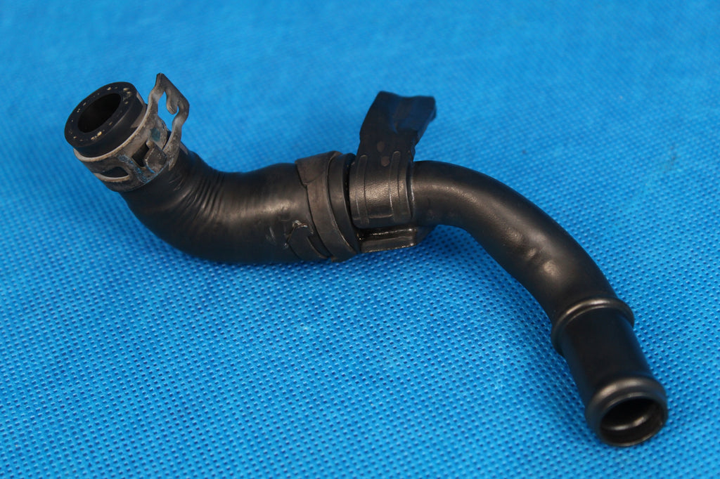 AUDI A4 B9 8W 2.0TDI LIFT WATER HOSE TUBE 05L122157AN 2020R