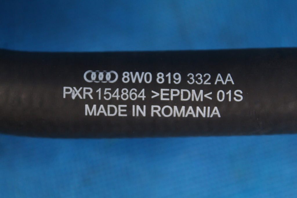 AUDI A4 B9 8W 8W0819332AA WATER HOSE 8W0819332AA 2017R