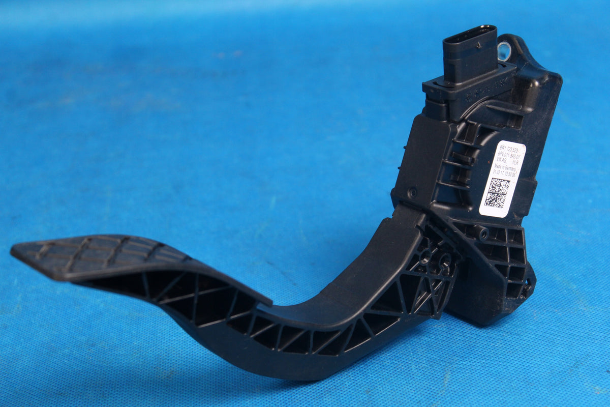 AUDI A4 B9 8W ACCELERATOR PEDAL 8W1723523 2017R