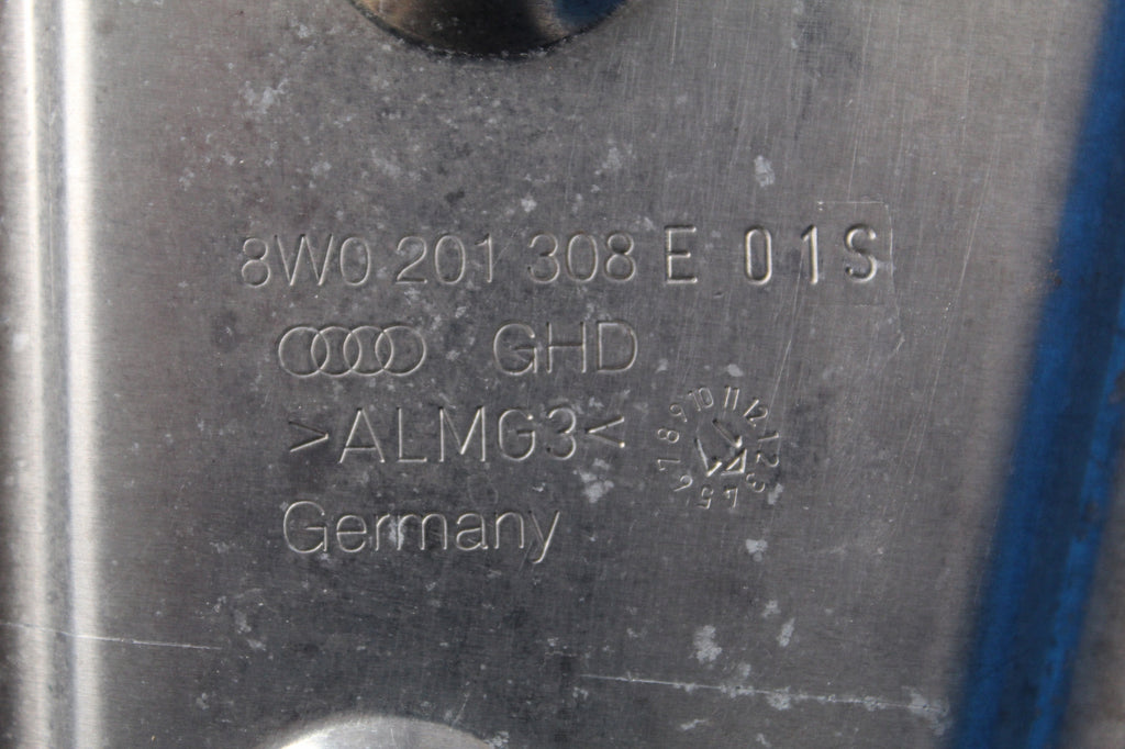 AUDI A4 B9 8W CARBON FILTER BASE 2017R