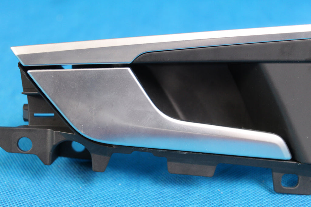 AUDI A4 B9 8W DOOR HANDLE REAR LEFT LED 8W0035409 2016R