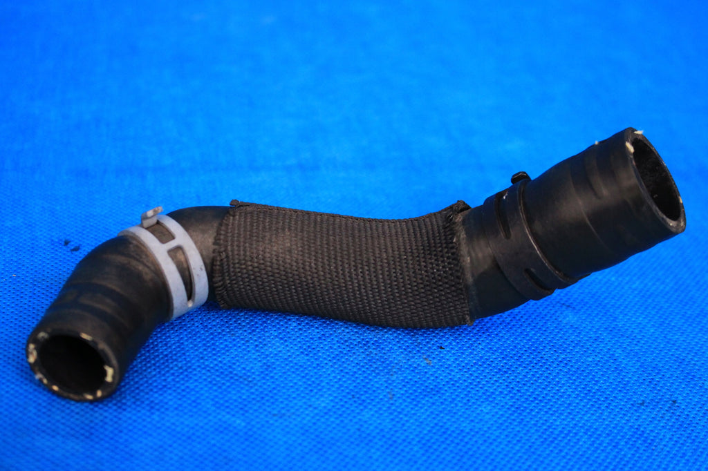 AUDI A4 B9 8W HOSE WATER HOSE 04L122157BE 16R