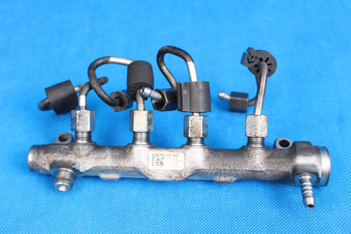AUDI A4 B9 8W LIFT 2.0 TDI INJECTION RAIL 2020R 05L130089C