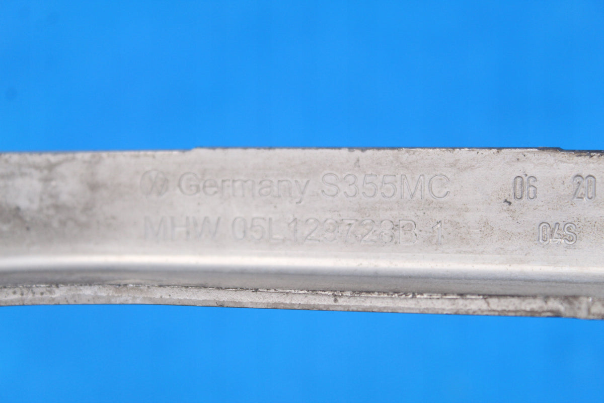 AUDI A4 B9 8W LIFT COLLECTOR SUPPORT 2020R 05L129728B