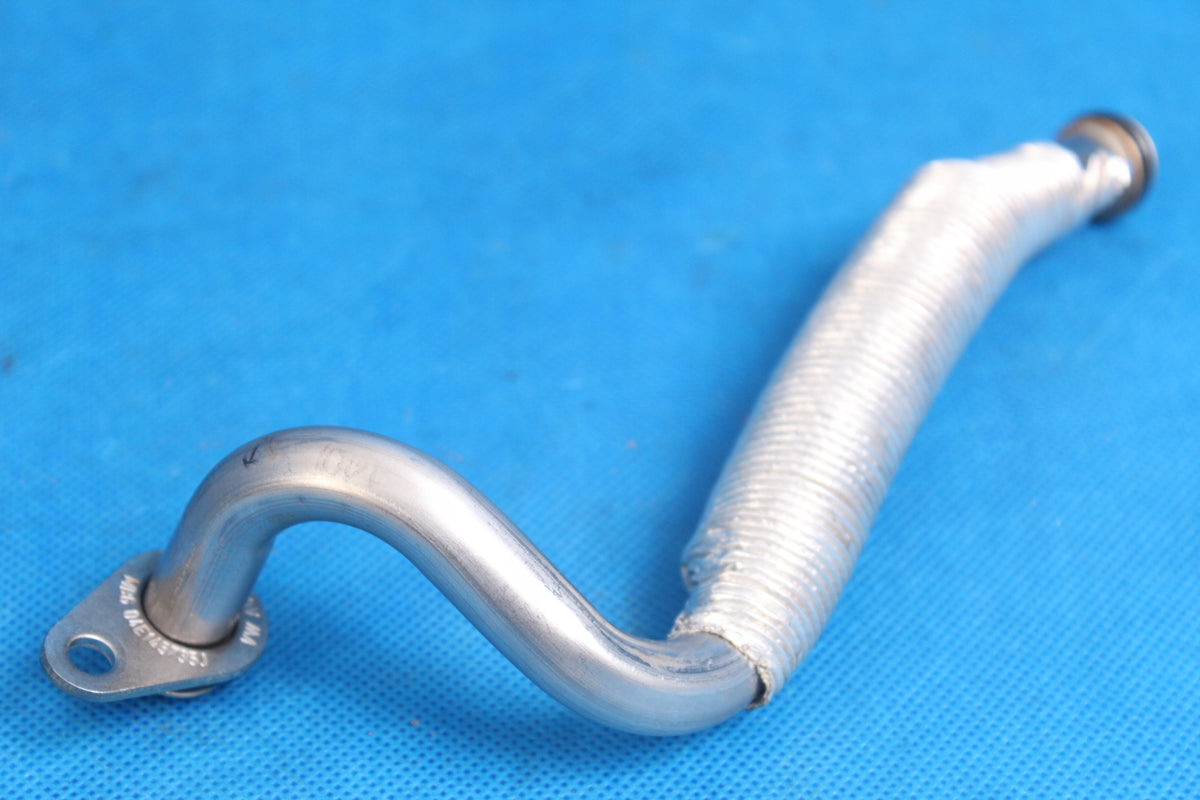 AUDI A4 B9 8W OIL RETURN HOSE 04E145735J 2017R