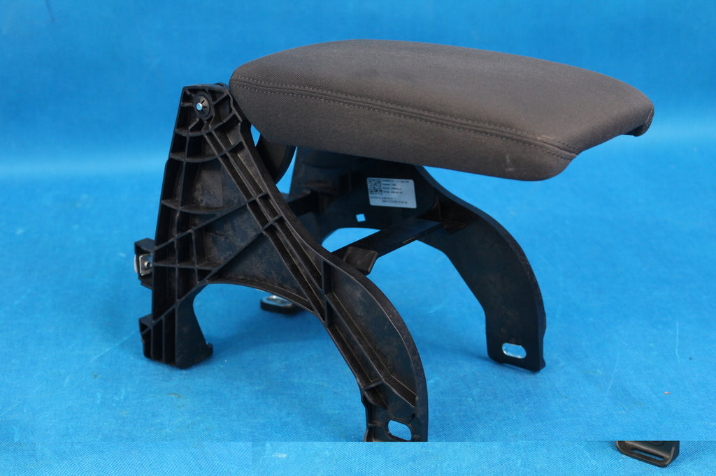 AUDI A4 B9 ARMREST MATERIAL SU9 SOUL 2017R 8IN0864207 8W0864283