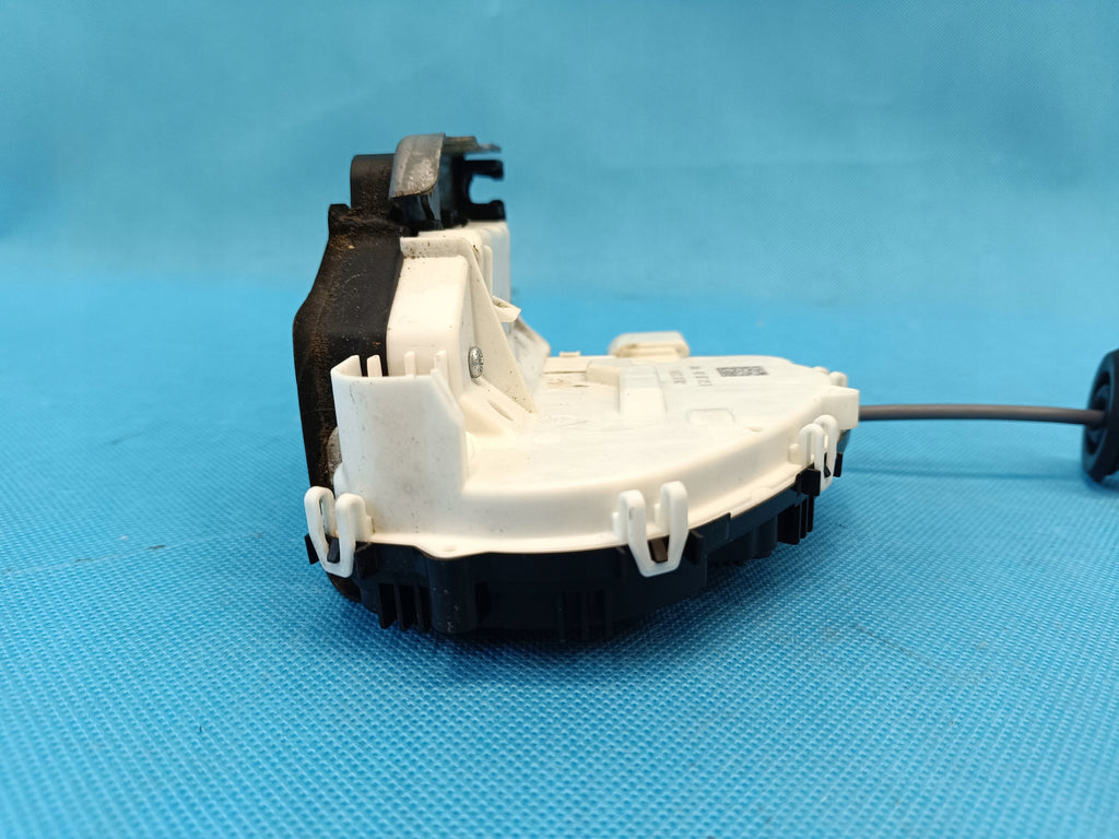 AUDI A4 B9 AVANT 2.0 TFSI 150KW 4x4 2023R DOOR LOCK LEFT FRONT 8X1837015D