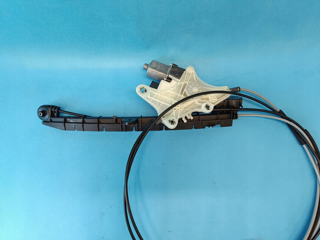 AUDI A4 B9 AVANT 2.0TFSI 150KW 4x4 23R TRUNK ROLLER SHUTTER MECHANISM 8W9863560