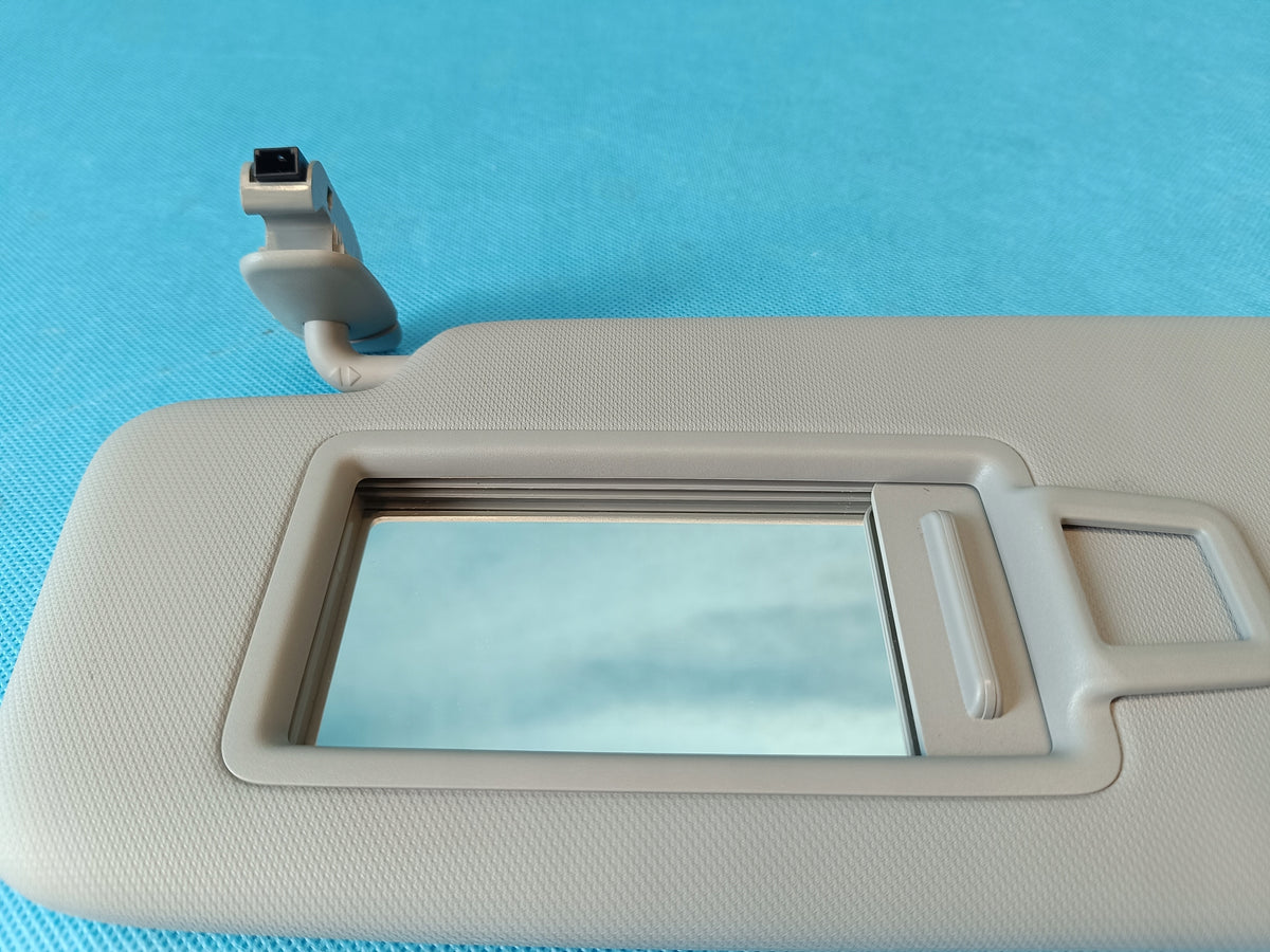 AUDI A4 B9 AVANT 2.0TFSI 2023 R SUNSHADE LEFT 8W0857551K EA7