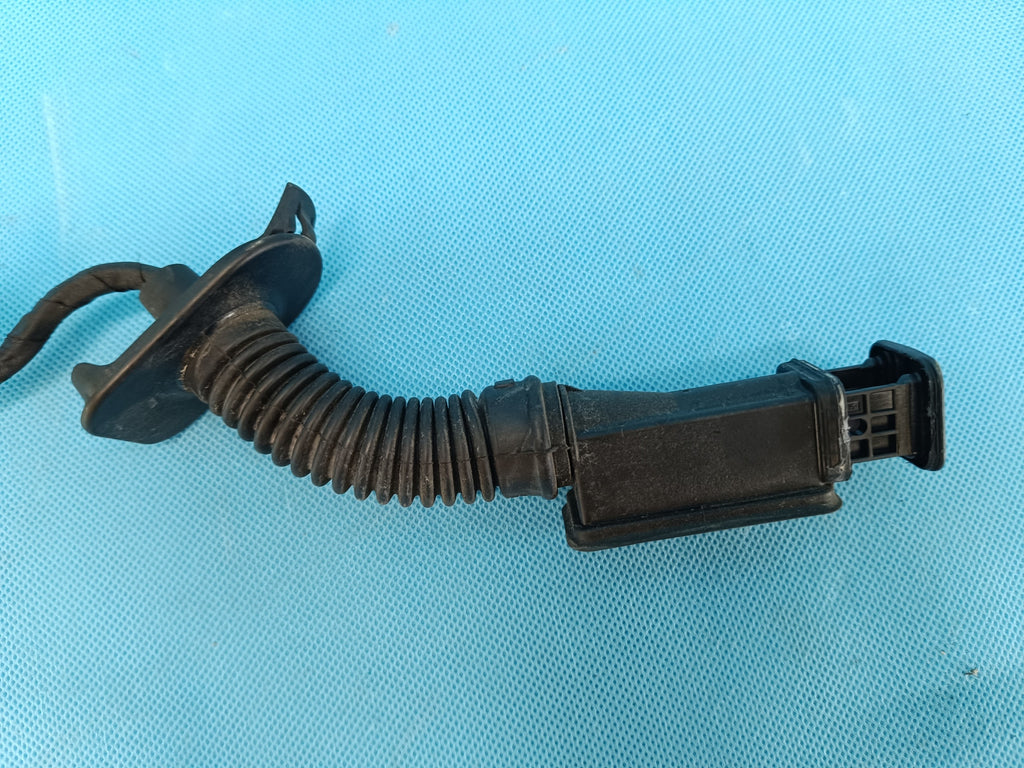 AUDI A4 B9 AVANT LIFT 2.0 TDI 120KW 2021R DOOR HARNESS RIGHT REAR 8W0959595N