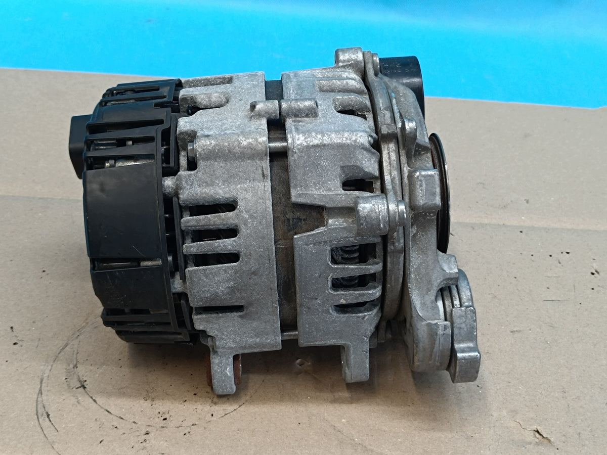 AUDI A4 B9 AVANT LIFT 2.0 TDI 120KW DTNA 2021 R ALTERNATOR 04L903018A