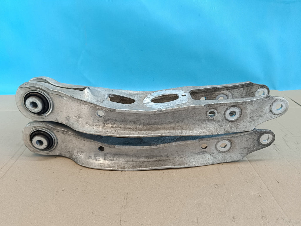 AUDI A4 B9 AVANT LIFT 2.0 TDI 120KW DTNA 2021 R CONTROL ARM REAR 8W0505311H