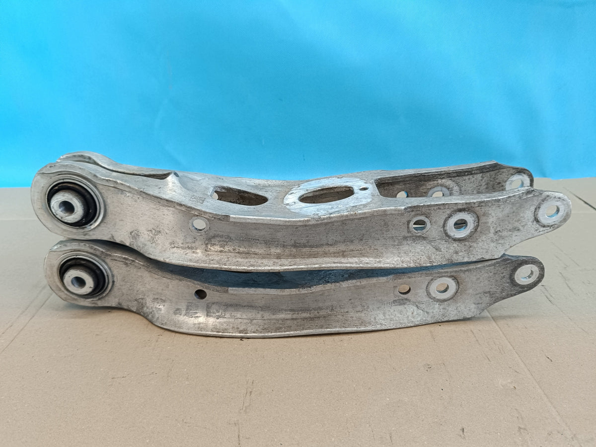 AUDI A4 B9 AVANT LIFT 2.0 TDI 120KW DTNA 2021 R CONTROL ARM REAR 8W0505311H