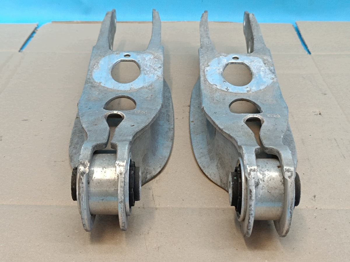 AUDI A4 B9 AVANT LIFT 2.0 TDI 120KW DTNA 2021 R CONTROL ARM REAR 8W0505311H