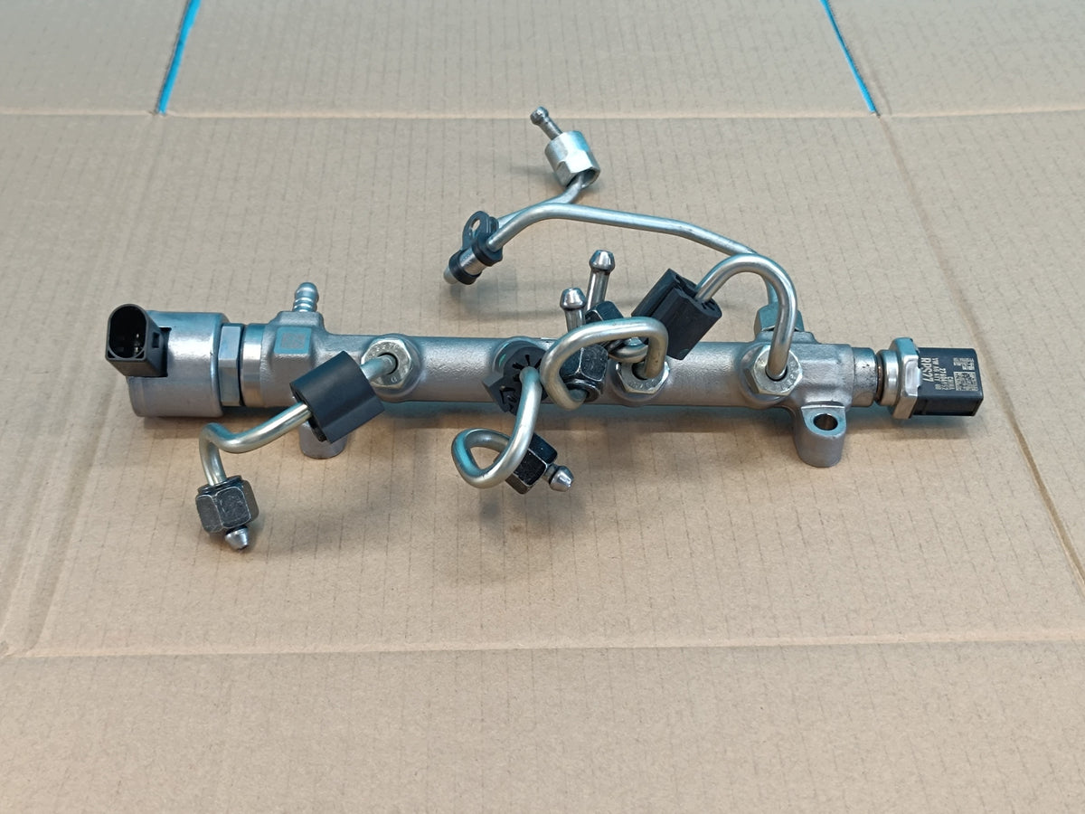 AUDI A4 B9 AVANT LIFT 2.0 TDI 2021 R INJECTION RAIL SENSOR 05L906054A