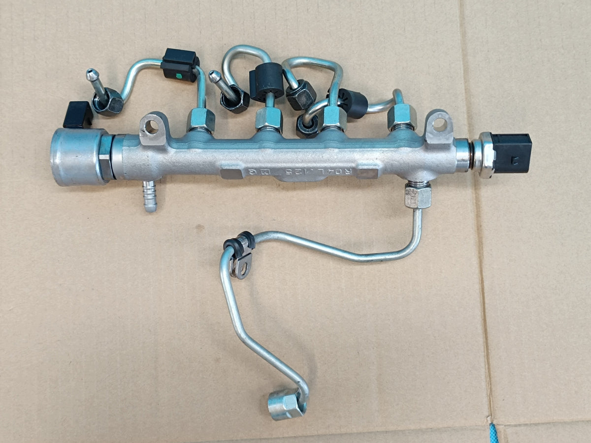 AUDI A4 B9 AVANT LIFT 2.0 TDI 2021 R INJECTION RAIL SENSOR 05L906054A