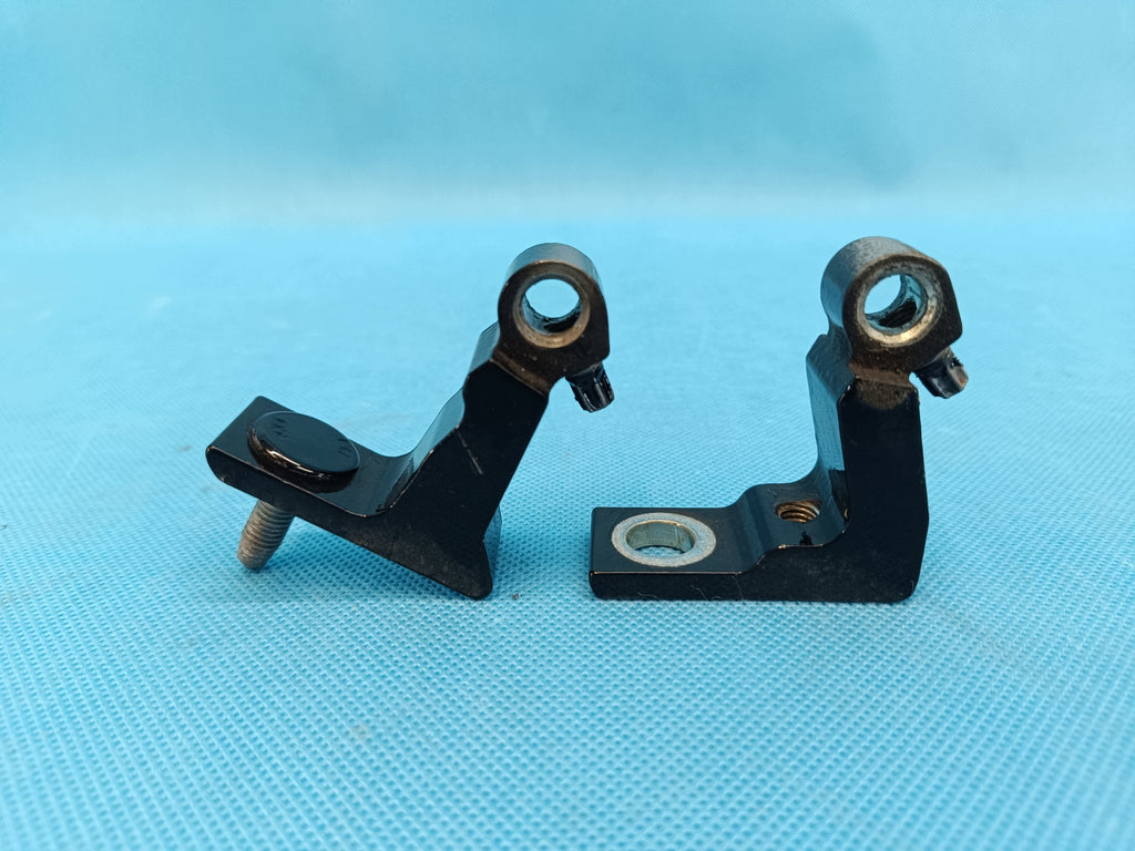 AUDI A4 B9 AVANT LIFT 2.0 TDI 2021R HINGES RIGHT REAR 8W0833404A 8W0831404A