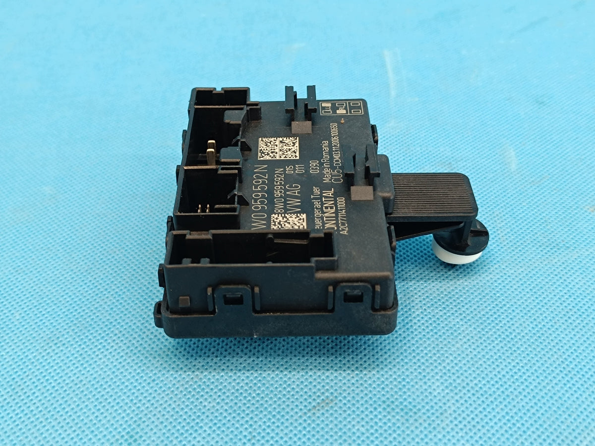 AUDI A4 B9 AVANT LIFT 2.0 TDI DTNA 2021R DOOR MODULE RIGHT FRONT 8IN0959592N