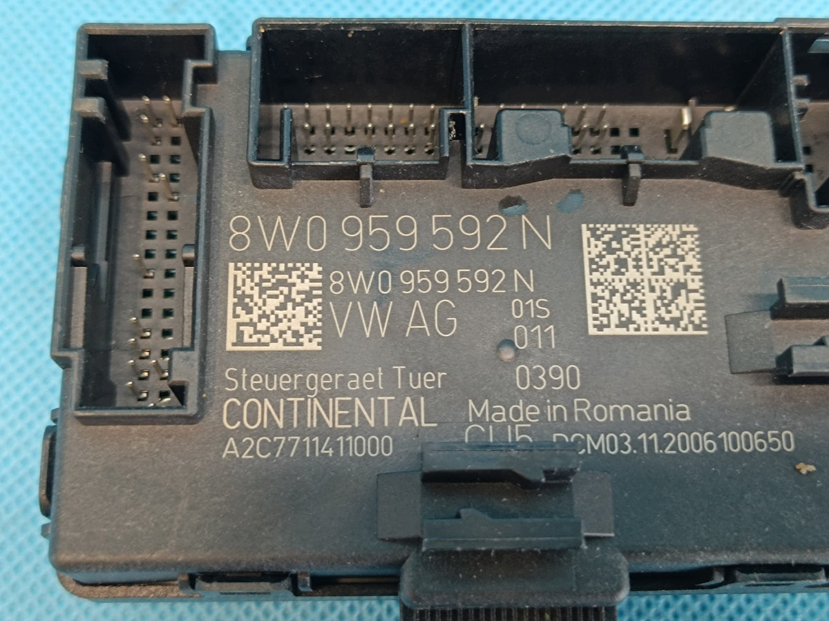 AUDI A4 B9 AVANT LIFT 2.0 TDI DTNA 2021R DOOR MODULE RIGHT FRONT 8IN0959592N