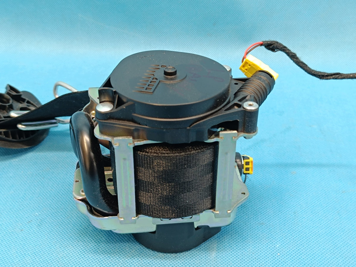 AUDI A4 B9 AVANT LIFT 2.0TDI 2021R SEAT BELT LEFT FRONT 8IN0857705K