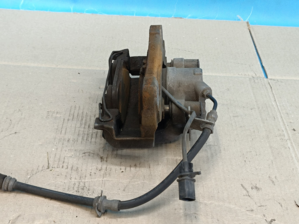 AUDI A4 B9 AVANT LIFT 2021R BRAKE CALIPER RIGHT FRONT 8W0615124 314x25mm