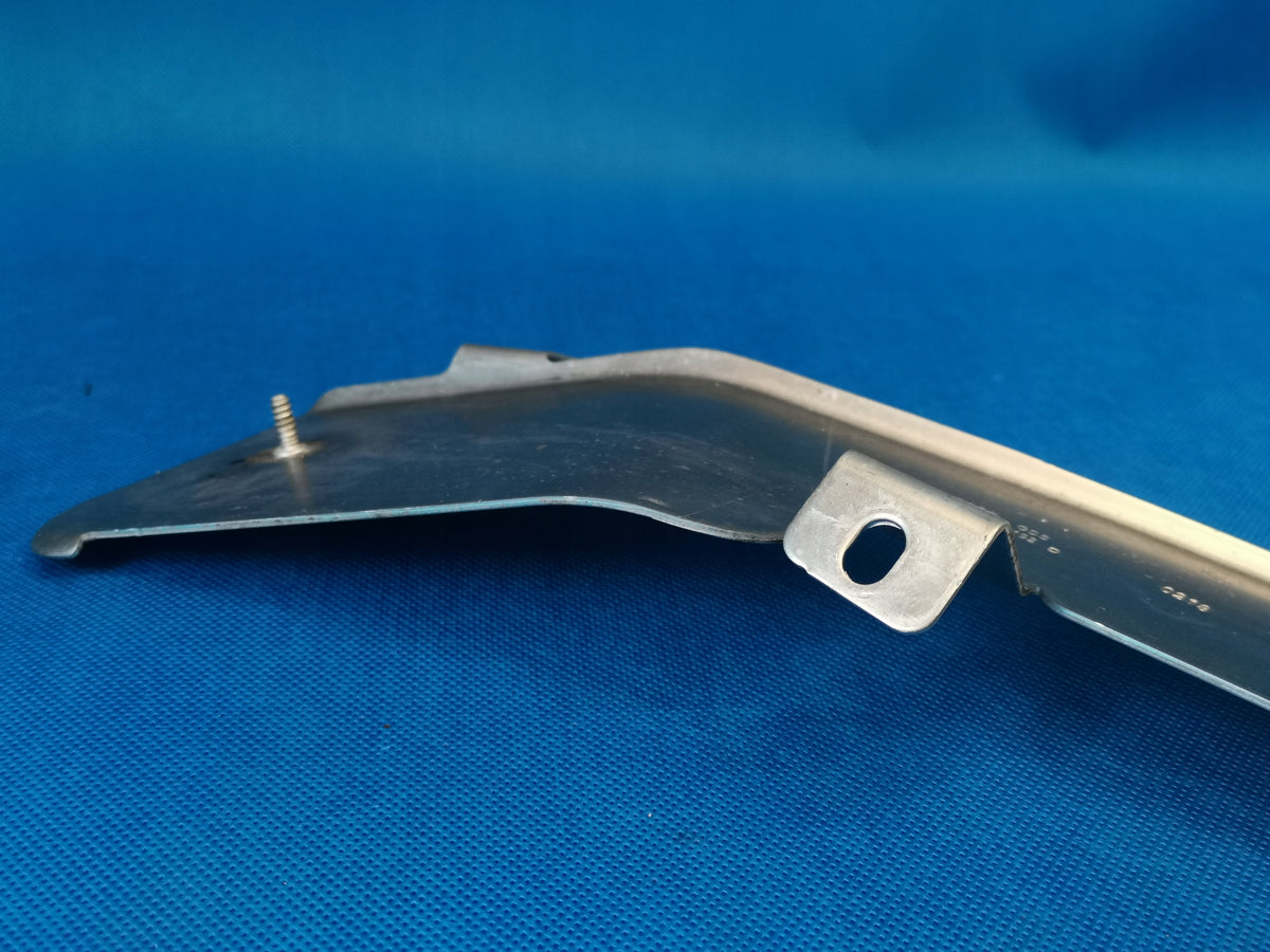 AUDI A4 B9 AVANT S-LINE 2018R FUEL LINE MOUNTING COVER 8W0201192D