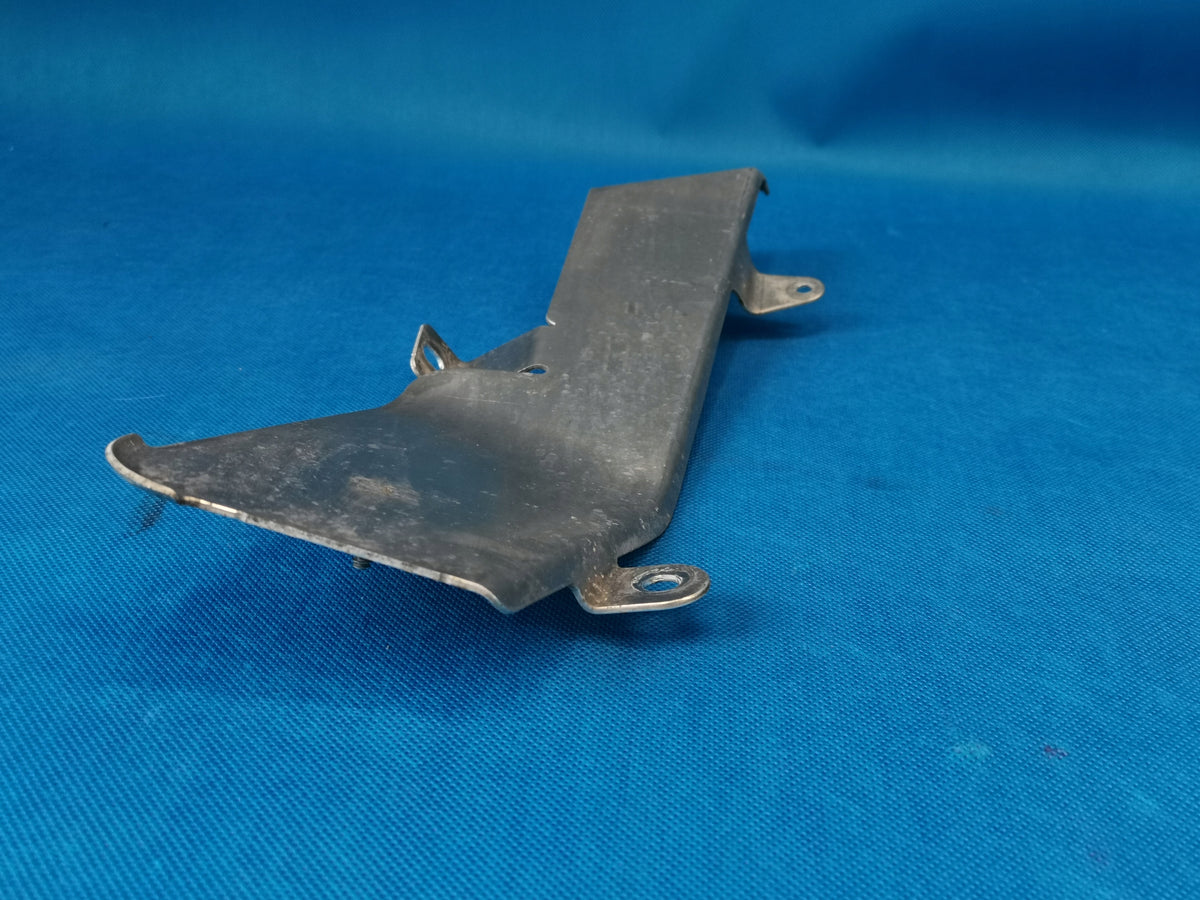 AUDI A4 B9 AVANT S-LINE 2018R FUEL LINE MOUNTING COVER 8W0201192D