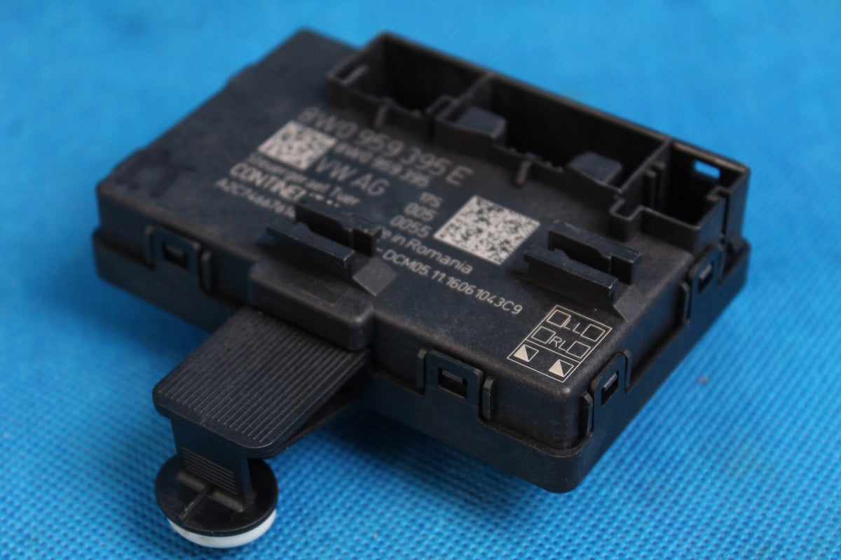 AUDI A4 B9 DOOR MODULE REAR 8W0959395E 2017R