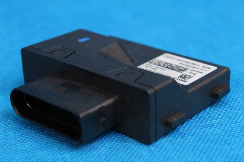 AUDI A4 B9 FUEL PUMP CONTROL MODULE 8W0906093D 2017