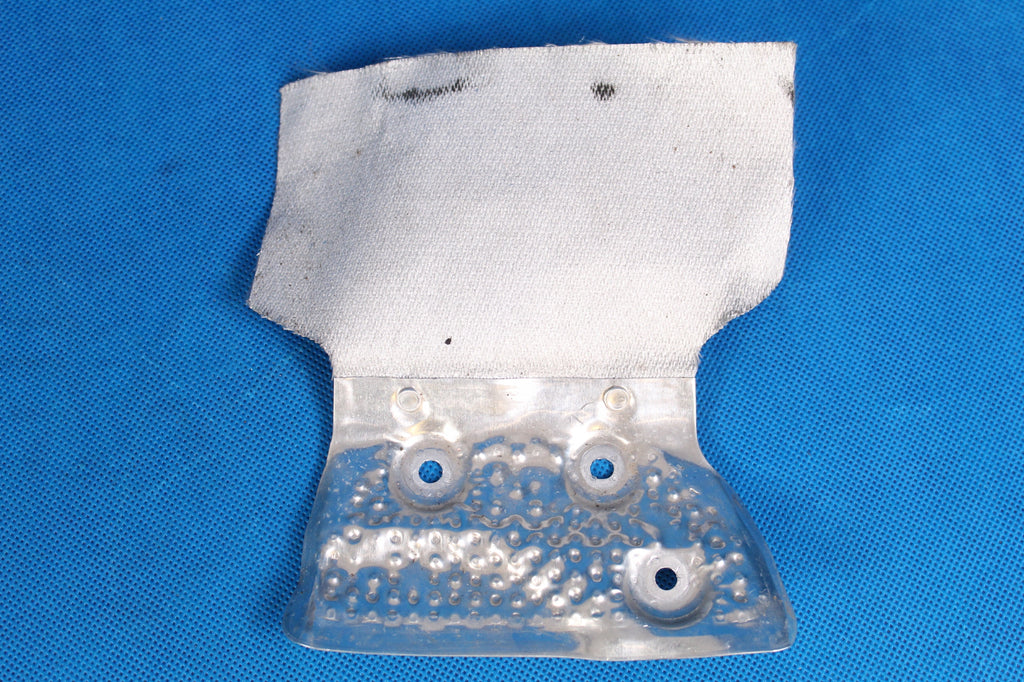 AUDI A4 B9 HEAT SHIELD PAW CUSHION 17R 4M0199388A