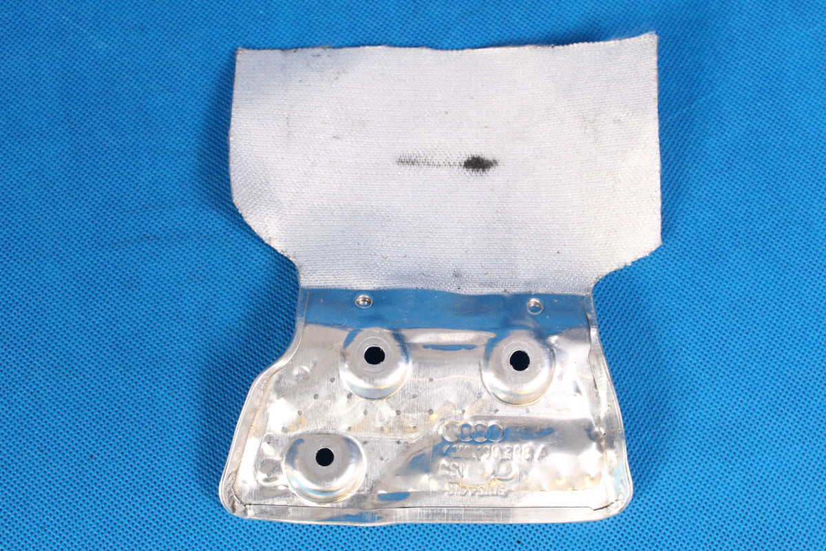 AUDI A4 B9 HEAT SHIELD PAW CUSHION 17R 4M0199388A